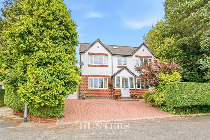5 Bedroom Detached House For Sale In Wentworth Close, Middleton, Manchester, M24