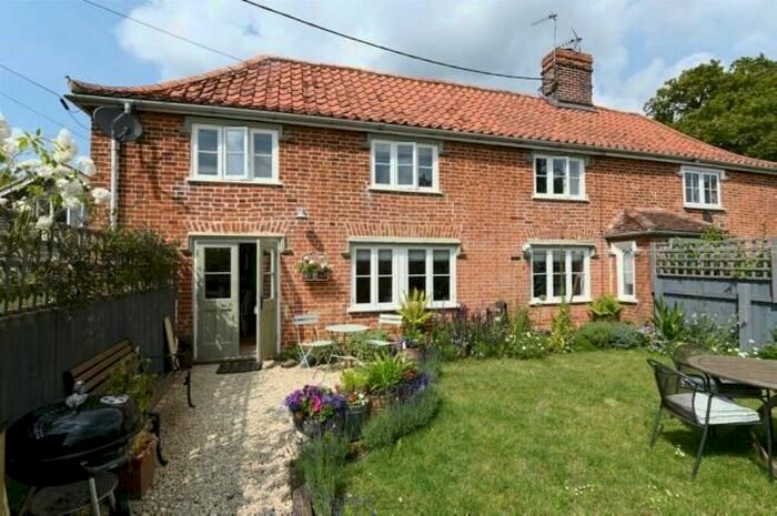 4 Bedroom Semi-Detached House For Sale In Saxtead, Woodbridge, IP13