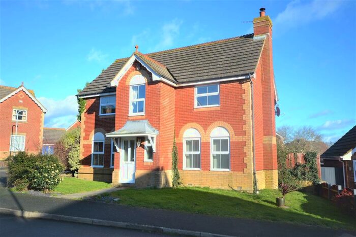4 Bedroom Detached House To Rent In Banner Way, Pevensey, BN24