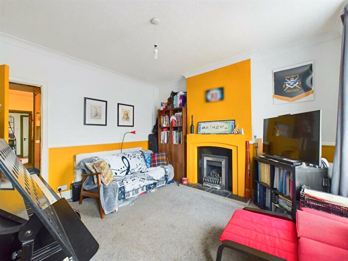 2 Bedroom End Of Terrace House For Sale In Bestwood Road, Nottingham, NG6