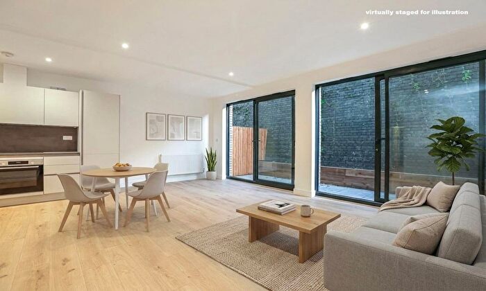 Studio For Sale In Acacia Road, Streatham, London, SW16