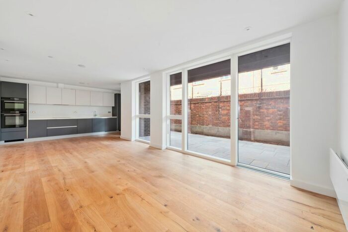 2 Bedroom Flat To Rent In Amelie Mya Apartments, Thomas Hardy Mews, Streatham, SW16