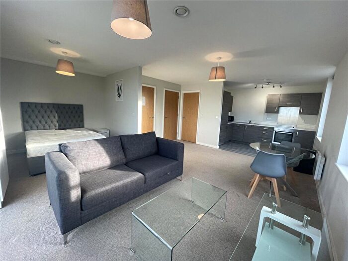 Flat To Rent In Adelphi Wharf A, Adelphi Street, Salford, Greater Manchester, M3