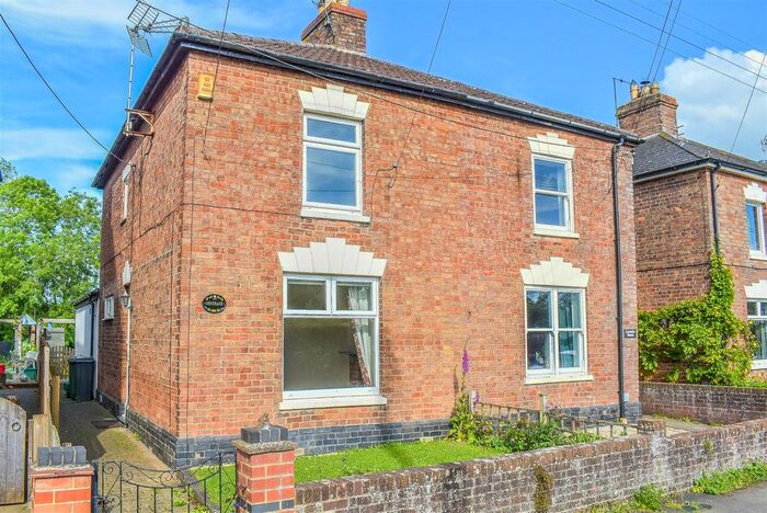 3 Bedroom Semi-Detached House To Rent In Purton, Berkeley, GL13