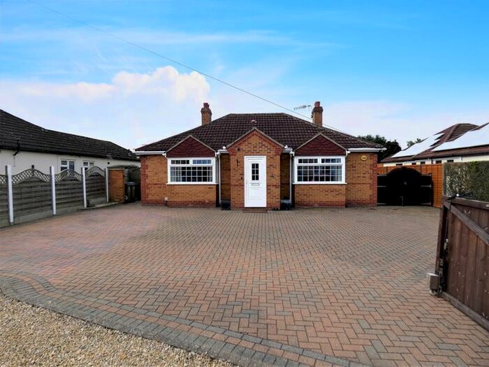 3 Bedroom Detached Bungalow To Rent In Mays Lane, Stubbington, Fareham, PO14