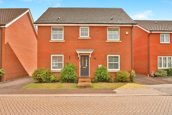 3 Bedroom Detached House For Sale In Windsor Park Gardens, Norwich, Norfolk, NR6