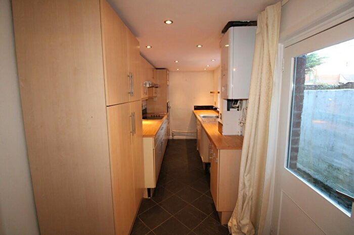 2 Bedroom Terraced House For Sale In Battens Avenue, Overton, RG25