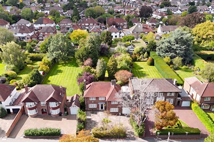 4 Bedroom Detached House For Sale In Alexandra Road, Epsom, KT17