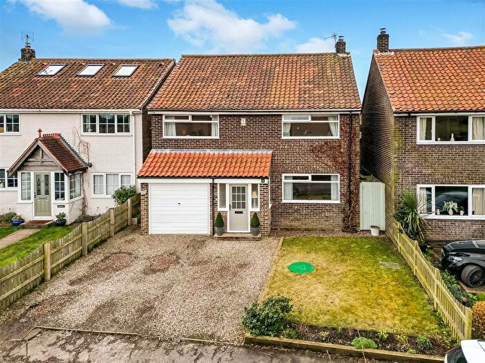 3 Bedroom Detached House For Sale In Back Lane, Low Coniscliffe, Darlington, DL2