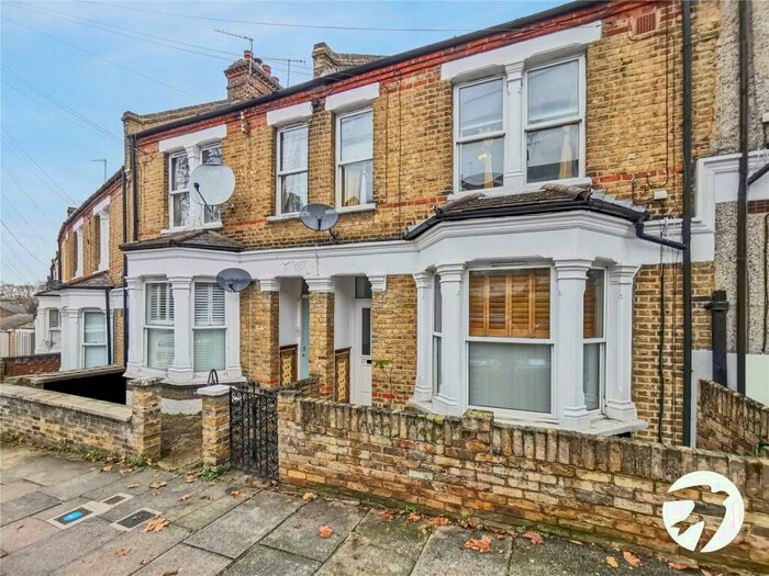 1 Bedroom Flat To Rent In Dallin Road, London, SE18