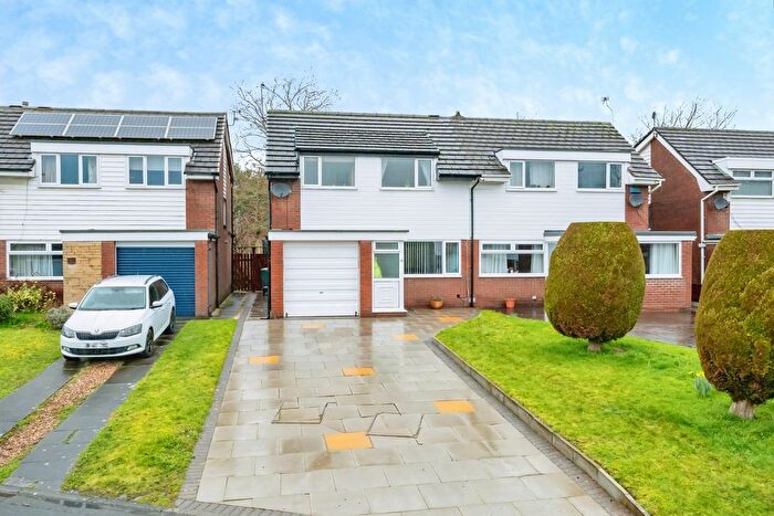 3 Bedroom Semi Detached House For Sale In Mullion Grove, Warrington, Cheshire, WA2
