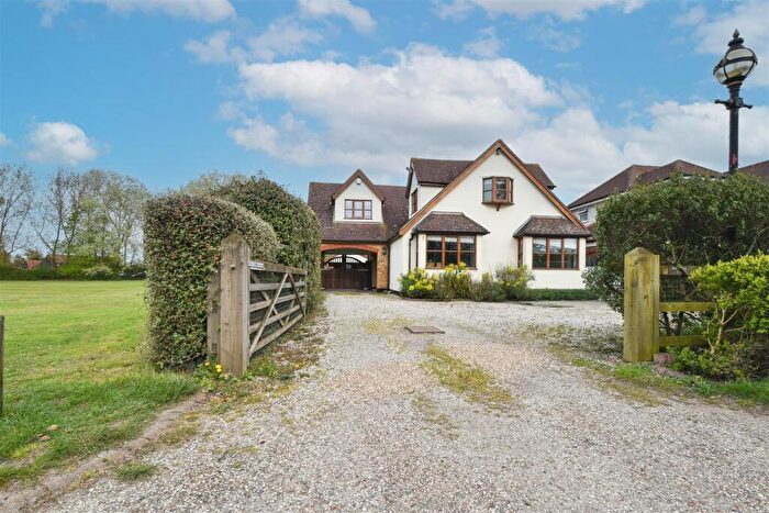 4 Bedroom Detached House For Sale In Nine Ashes, Nine Ashes Road, Ingatestone, CM4