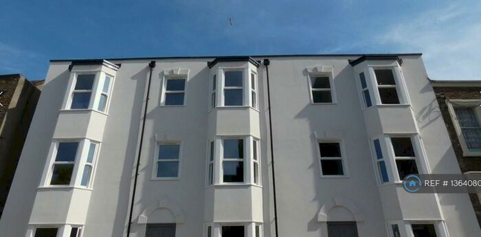 2 Bedroom Flat To Rent In Addington Road, Margate, CT9