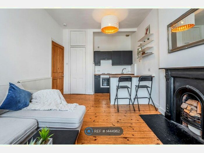 1 Bedroom Flat To Rent In Henderson Row, Edinburgh, EH3