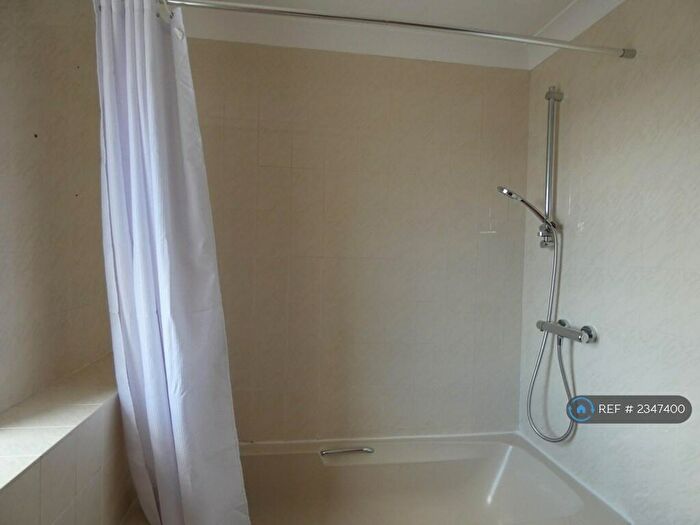 1 Bedroom Flat To Rent In Boscombe Spa Road, Bournemouth, BH5