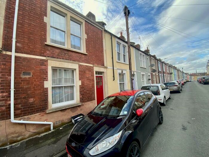 3 Bedroom Terraced House To Rent In Totterdown, St Lukes Crescent, BS3