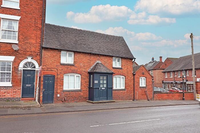 2 Bedroom Character Property For Sale In Crown Street, Stone, Staffordshire, ST15