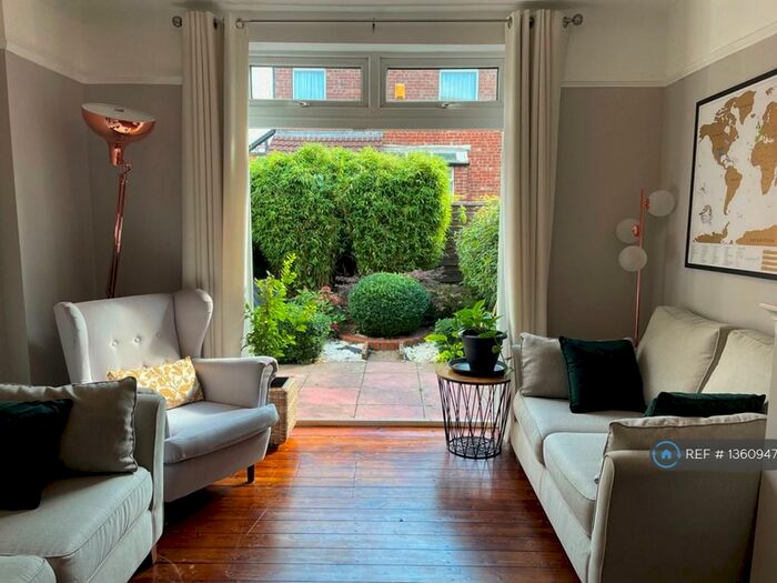 3 Bedroom Semi-Detached House To Rent In Devon Avenue, Manchester, M19