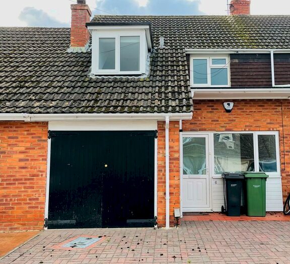 3 Bedroom Terraced House To Rent In Farm Road, Abingdon, OX14