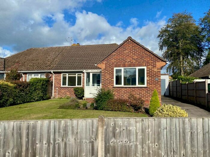 2 Bedroom Property To Rent In Wentworth Avenue, Ascot, Berkshire SL5