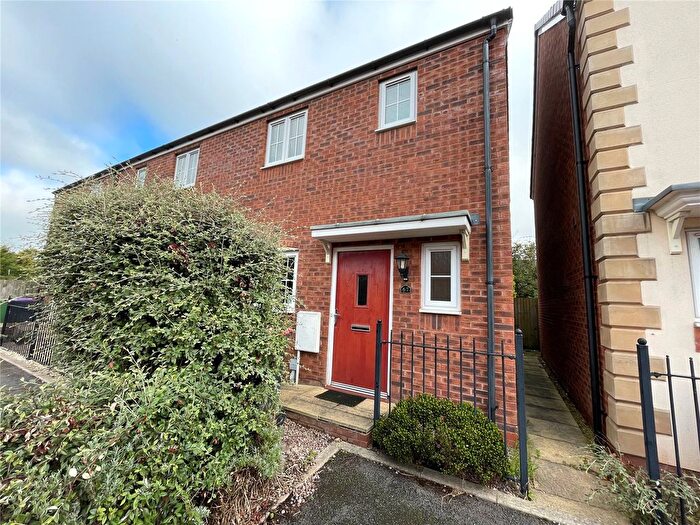 2 Bedroom End Of Terrace House For Sale In Dukes View, Donnington, Telford, Shropshire, TF2