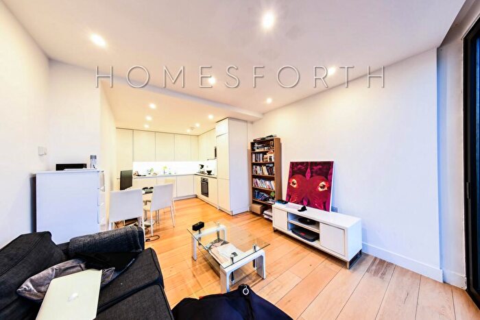 1 Bedroom Flat To Rent In Spaceworks Building, Plumbers Row, Aldgate East, E1