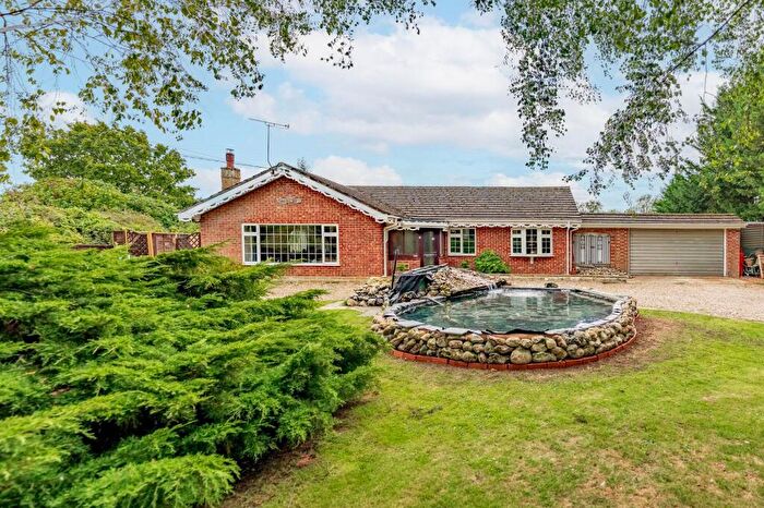 3 Bedroom Detached Bungalow For Sale In Smallworth, Garboldisham, IP22