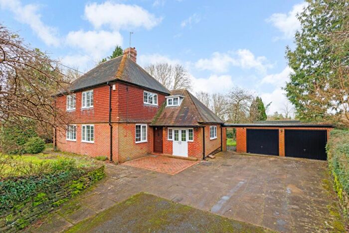 4 Bedroom Detached House To Rent In Hids Copse Road Cumnor Hill, OX2