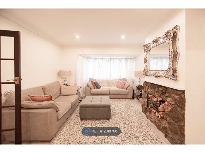 3 Bedroom Semi-Detached House To Rent In Aldridge Avenue, Edgware, HA8