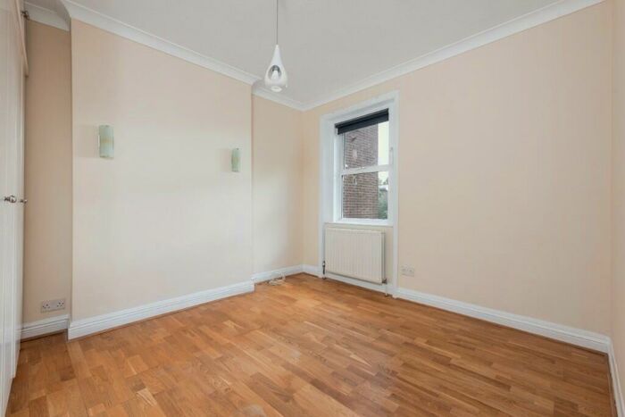 2 Bedroom Flat For Sale In Gloucester Avenue, London, NW1