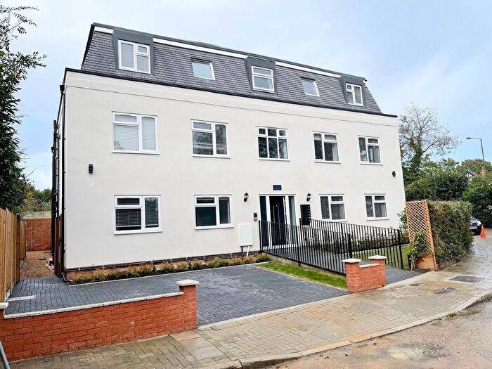 2 Bedroom Flat To Rent In Boxtree Road, Harrow, HA3