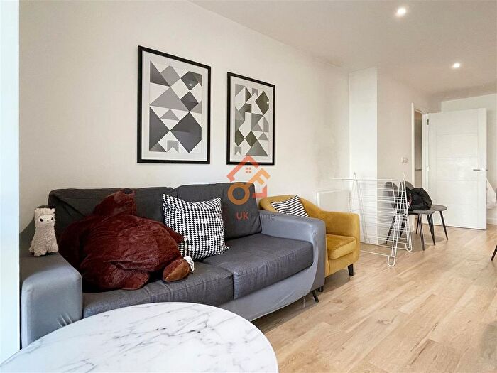 1 Bedroom Flat To Rent In Cornelia House, Caversham Road, London, NW9