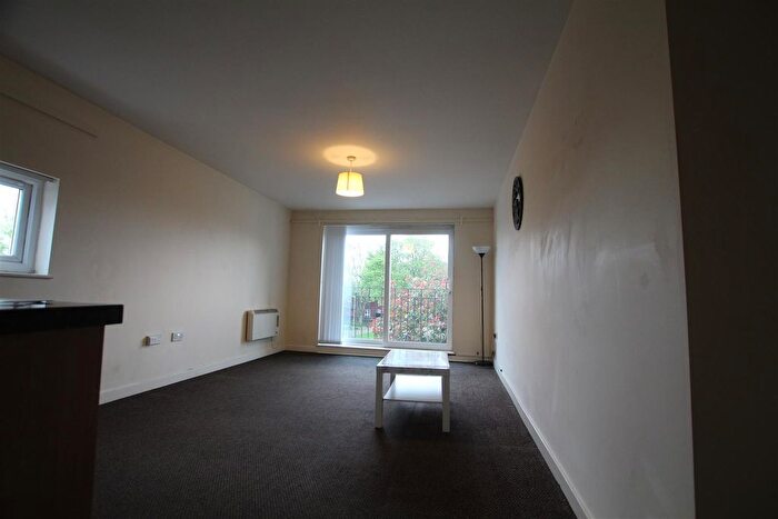 2 Bedroom Flat To Rent In Bensham Road, Gateshead, NE8