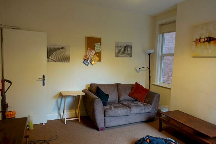 4 Bedroom Terraced House To Rent In Marlborough Road, Beeston, NG9