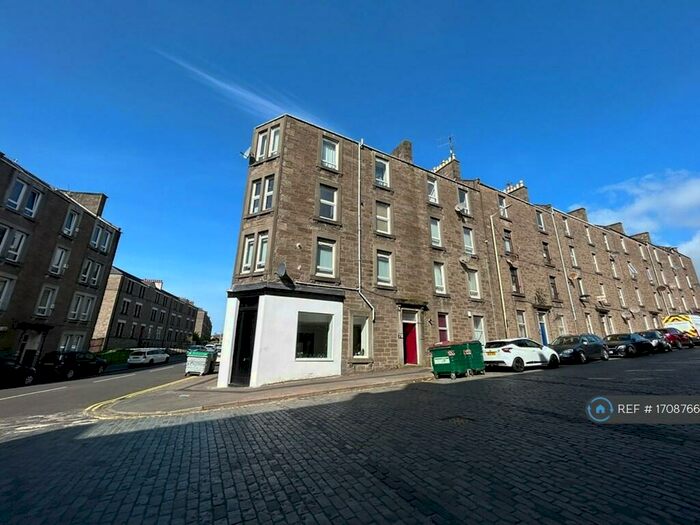 2 Bedroom Flat To Rent In Peddie Street, Dundee, DD1