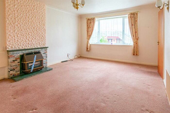 2 Bedroom Detached Bungalow For Sale In Rowan Drive, Keyworth, NG12