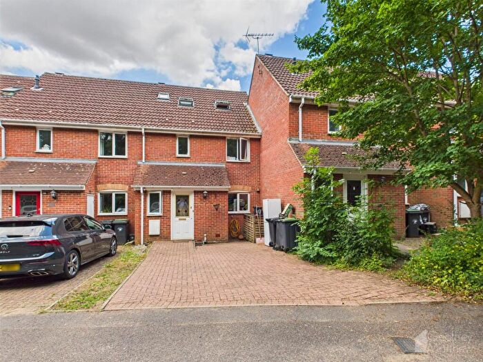 4 Bedroom Terraced House For Sale In Brook View, Stansted, CM24