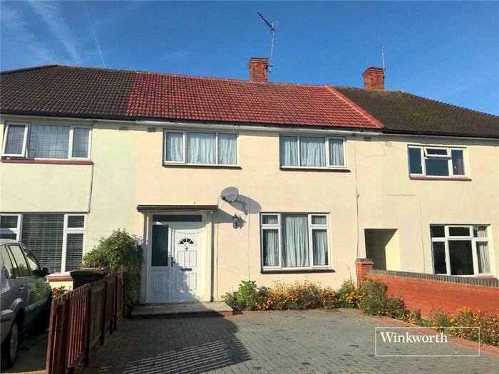 3 Bedroom Terraced House To Rent In Lincoln Court, Borehamwood, Hertfordshire, WD6