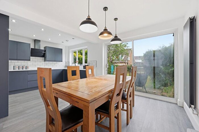 3 Bedroom Semi-Detached House For Sale In Malwood Drive, Benfleet, SS7