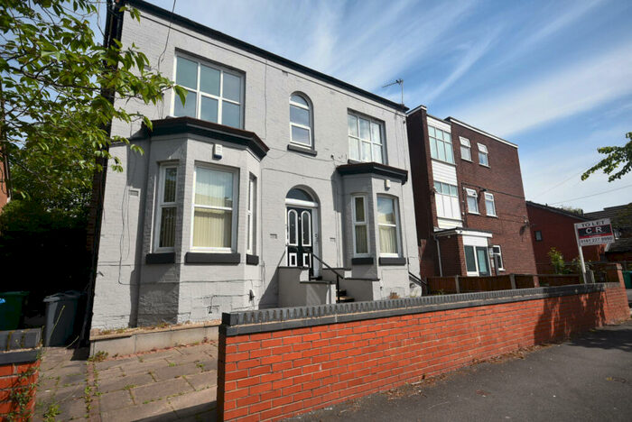 1 Bedroom Apartment To Rent In Brook Road, Fallowfield, Manchester, M14