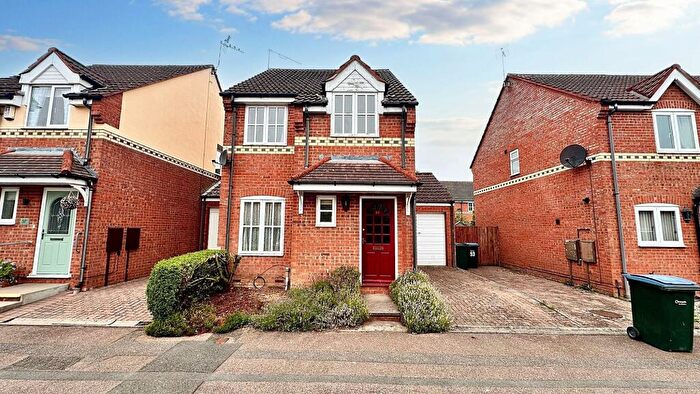 3 Bedroom Link Detached House For Sale In Overdale Road, Coventry, CV5