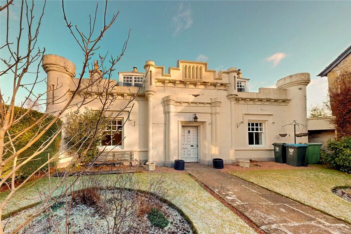 4 Bedroom Detached House For Sale In Little Culdees, Willoughby Street, Muthill, Crieff, PH5