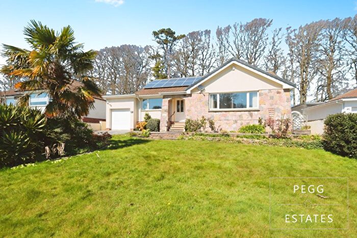 2 Bedroom Bungalow For Sale In Seymour Drive, Torquay, TQ2