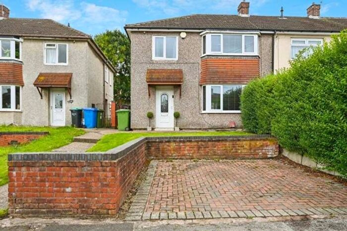 3 Bedroom End Terrace House To Rent In Langford Road, Mansfield, NG19