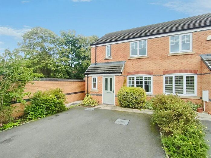 3 Bedroom Semi Detached House To Rent In Woodpecker Close, Sandbach, CW11