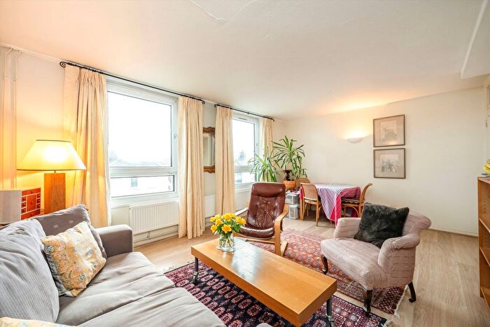 3 Bedroom Flat For Sale In Clem Attlee Court, Fulham, SW6