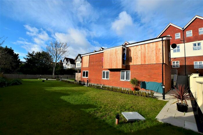 1 Bedroom Flat To Rent In Hastings Road, Bexhill On Sea, TN40