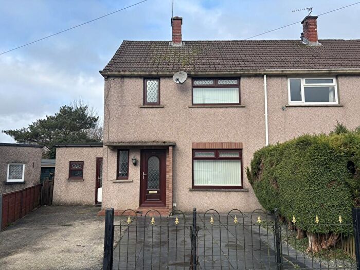 2 Bedroom Semi-Detached House For Sale In Maesglas, Llandovery, Carmarthenshire., SA20