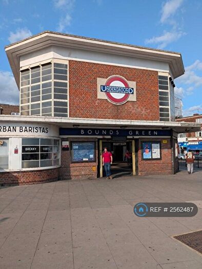 1 Bedroom Flat To Rent In Brownlow Road, London, N11