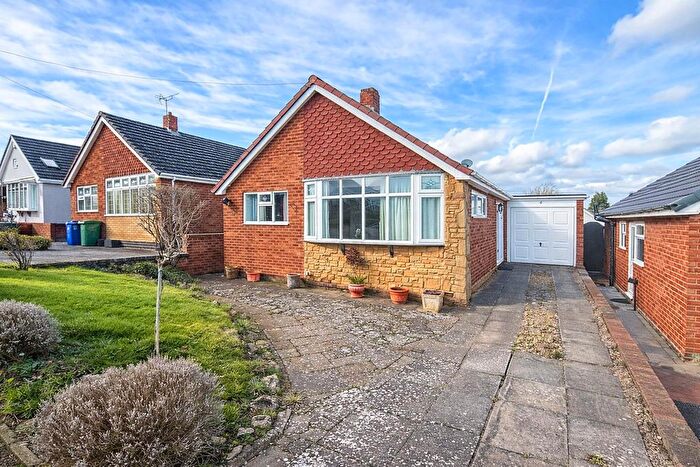 2 Bedroom Detached Bungalow For Sale In Ranleigh Avenue, Kingswinford, DY6